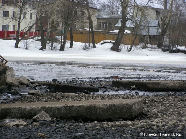 Сестрорецкая плотина вид изнутри