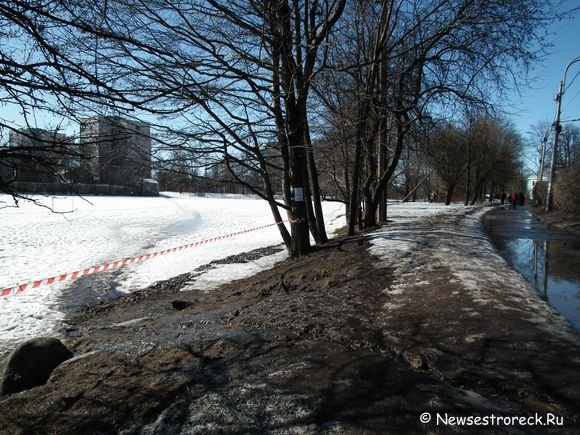 Закрыли проход по озеру Разлив