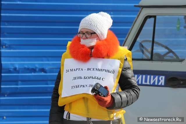 Жители Сестрорецка вышли на митинг против строительства на месте туберкулезной больницы