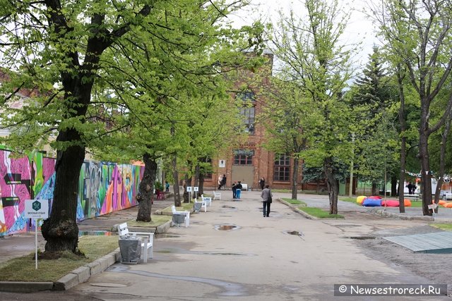 В Сестрорецке состоялось открытие «Петровского арсенала» В Сестрорецке состоялось открытие «Петровского арсенала»