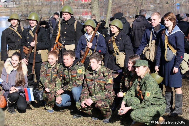 В Сестрорецке отметили День моряка-подводника 2015