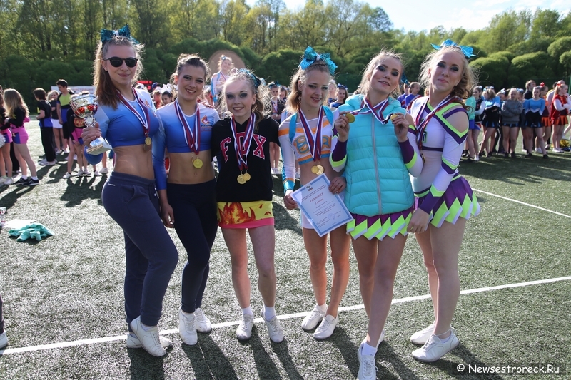 В Сестрорецке прошел открытый Кубок по черлидингу «CHEER OPEN - 2015»