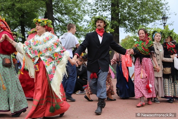 Народный праздник "Троица" прошел в Сестрорецке