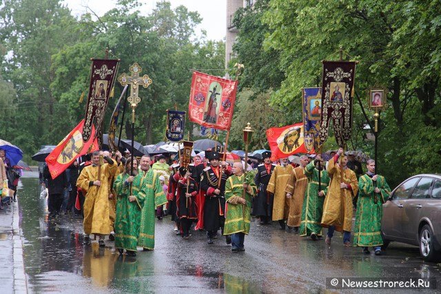 Праздник Святой Троицы отметили в Сестрорецке Праздник Святой Троицы отметили в Сестрорецке