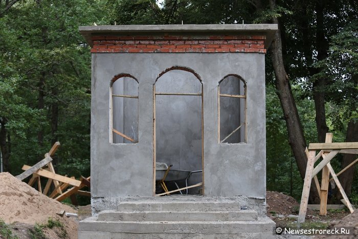 Петропавловско-Никольская часовня в парке "Дубки" построенна незаконно