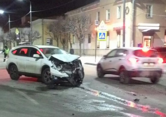 В Сестрорецке произошло тройное ДТП