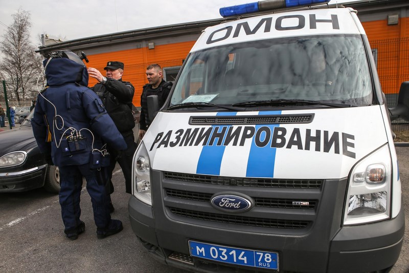 «Хороший рабочий день» начался в Петербурге с эвакуации судов