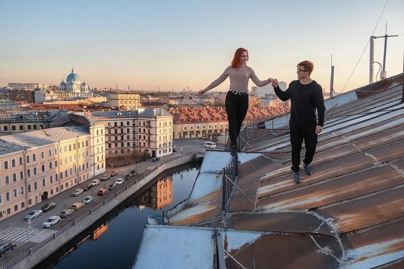 Романтичным экскурсиям по крышам в центре Петербурга перекрывают кислород из Сестрорецка